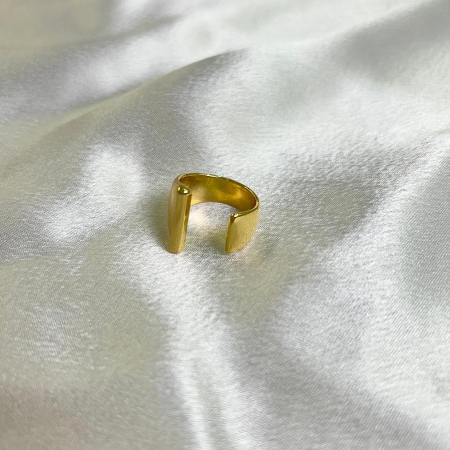 Minimalist Open Gold Ring