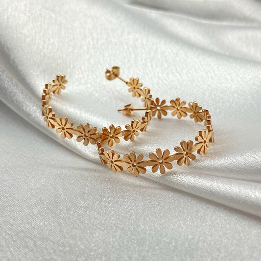 Daisy Charm Gold-Plated Floral C-Hoop Earrings