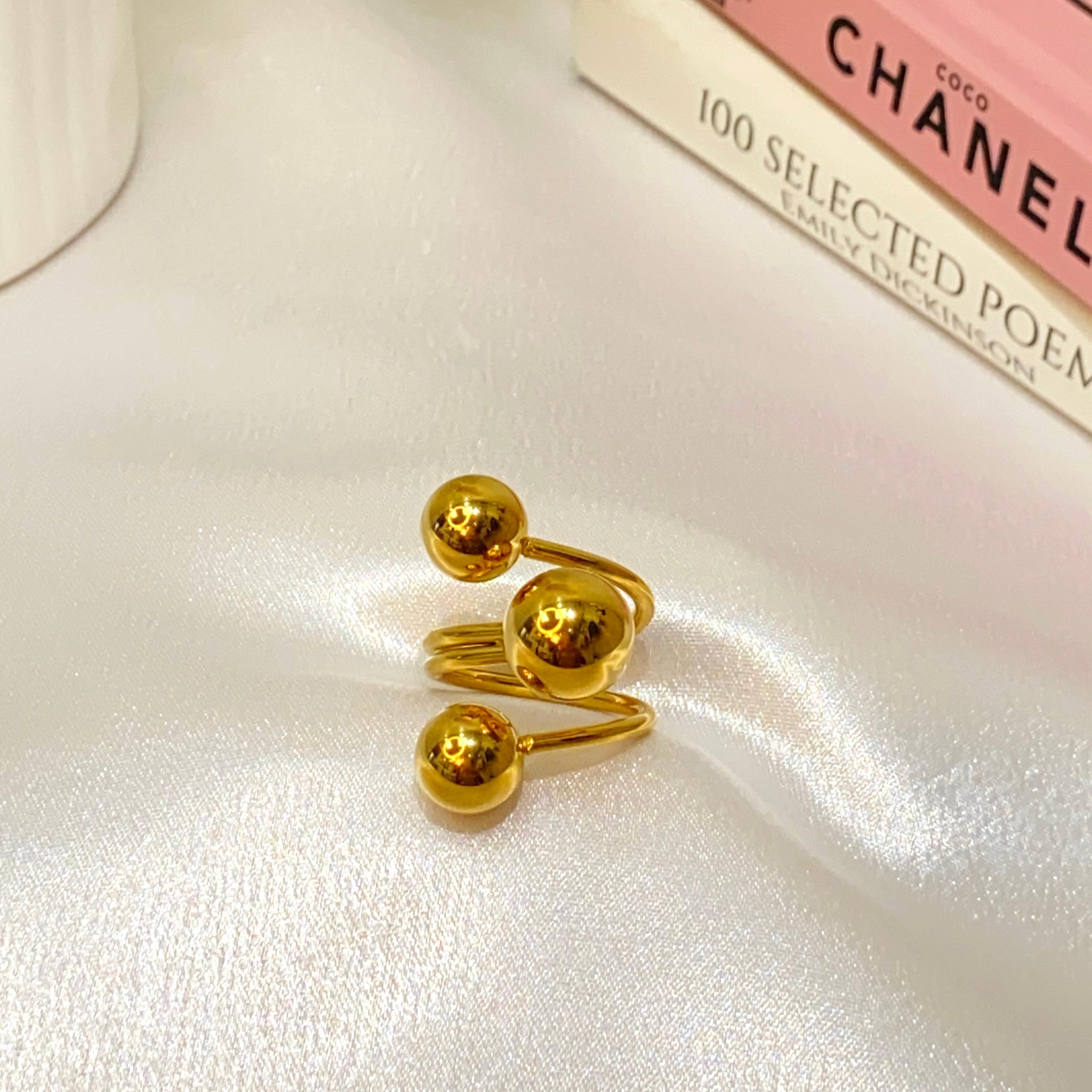 Cosmic Shine Spherical Gold Ring