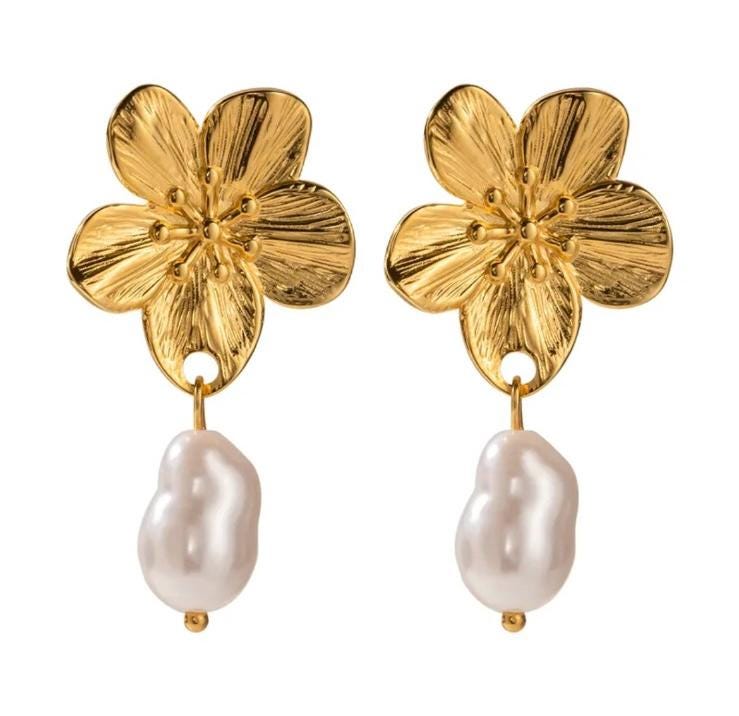 Baroque Pearl Drop Flower Earrings