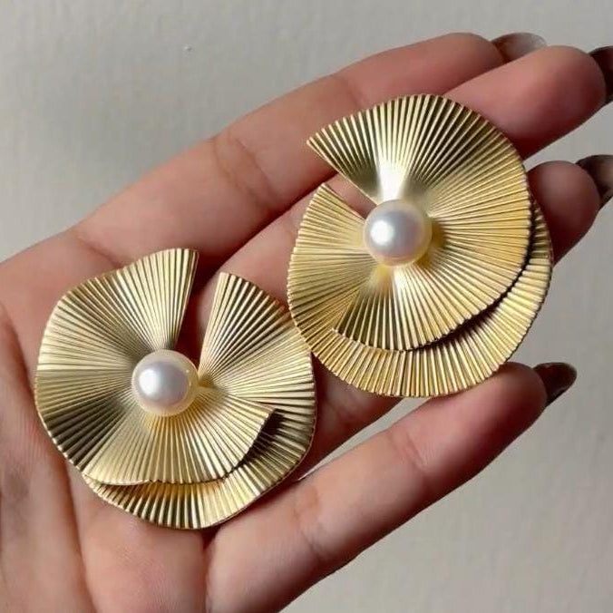Pearl Fan Gold-Plated Earrings