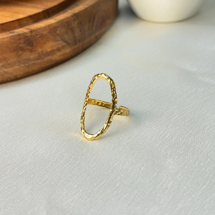 Oval Loop Statement Ring