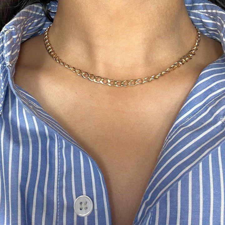 Layered gold link chain