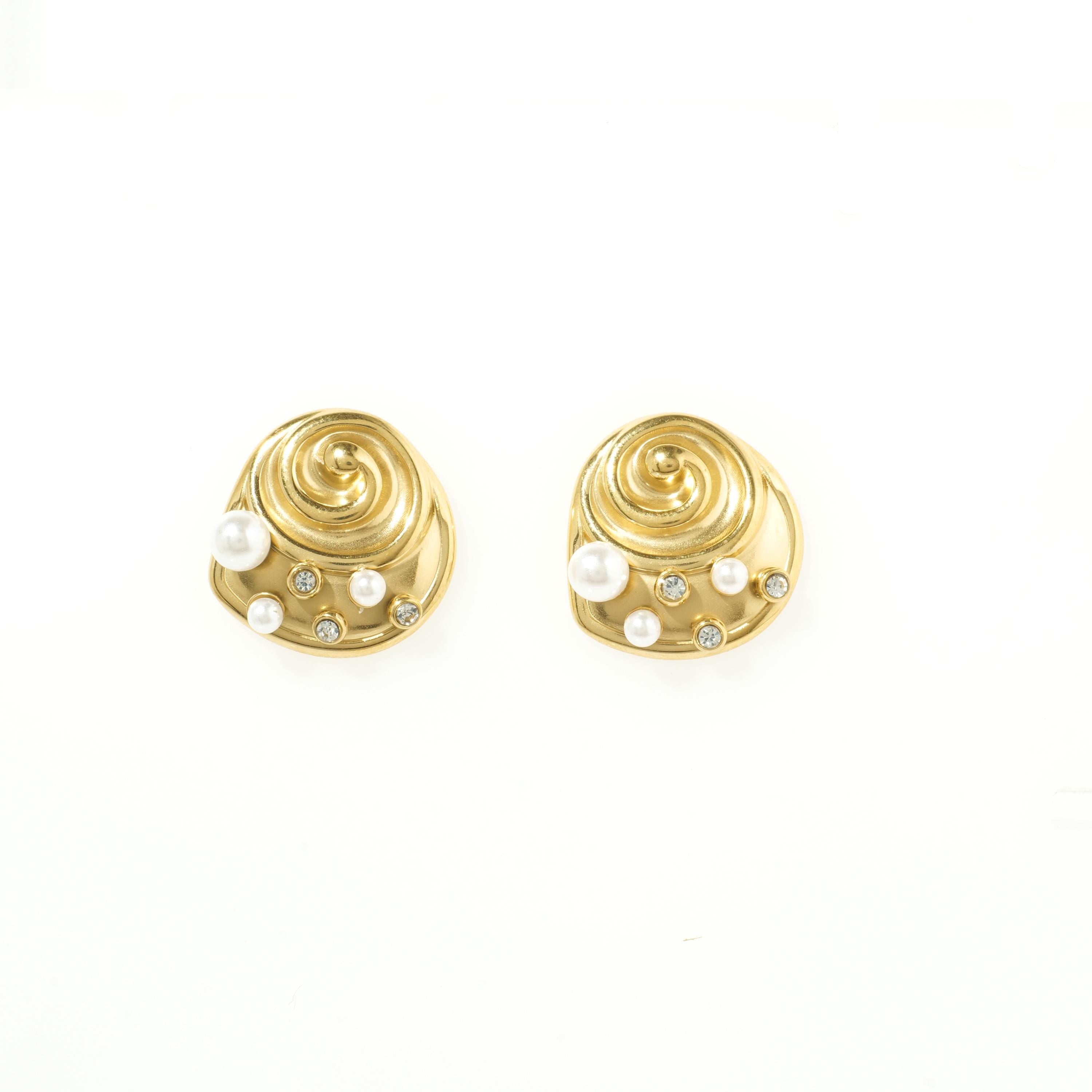 Gold swirl pearl stud earrings