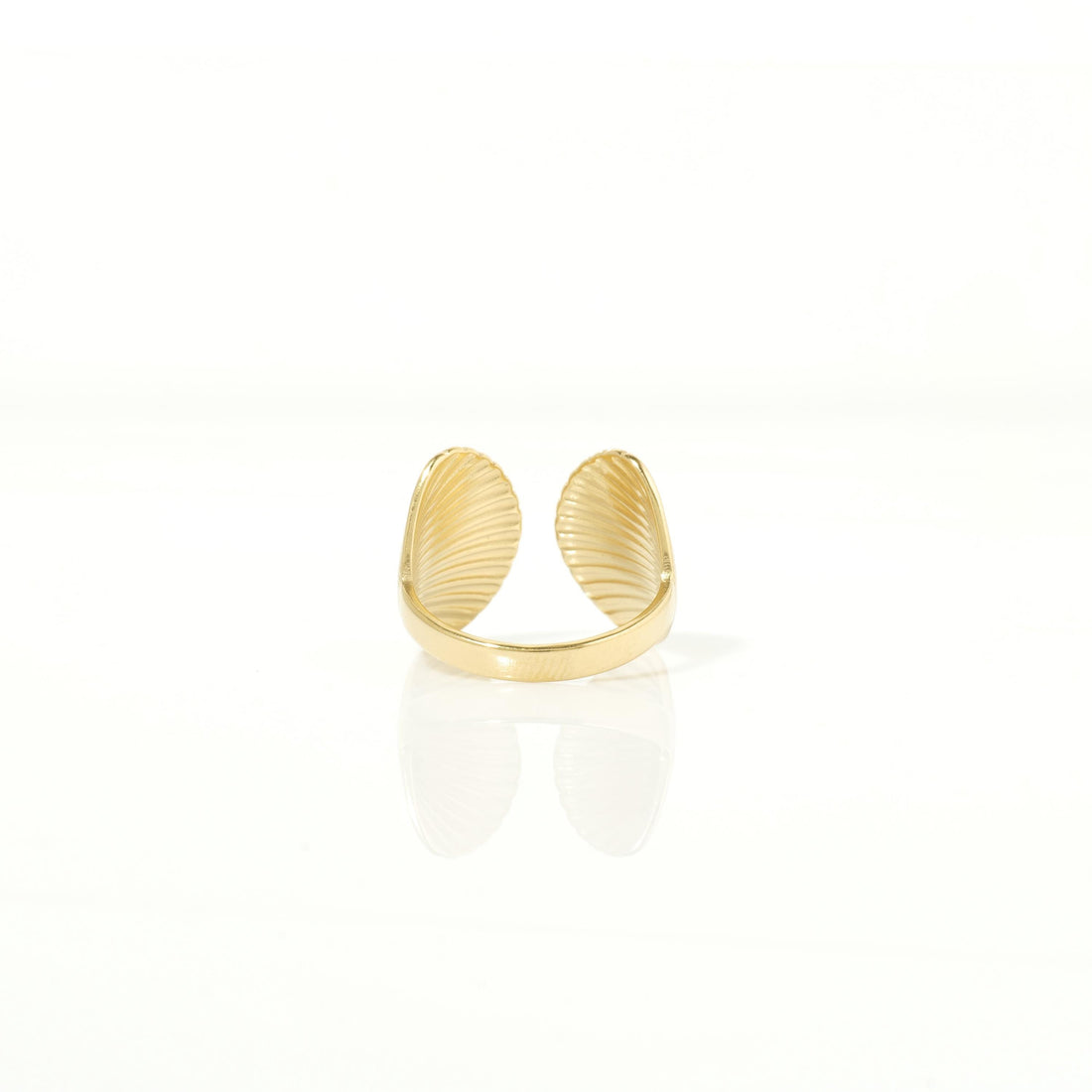 Textured Gold Seashell Ring