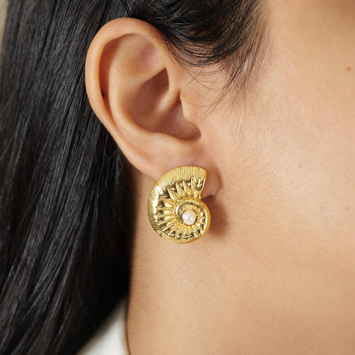Gold Plated Shell Stud Earrings with Pearl – Vintage Inspired Design