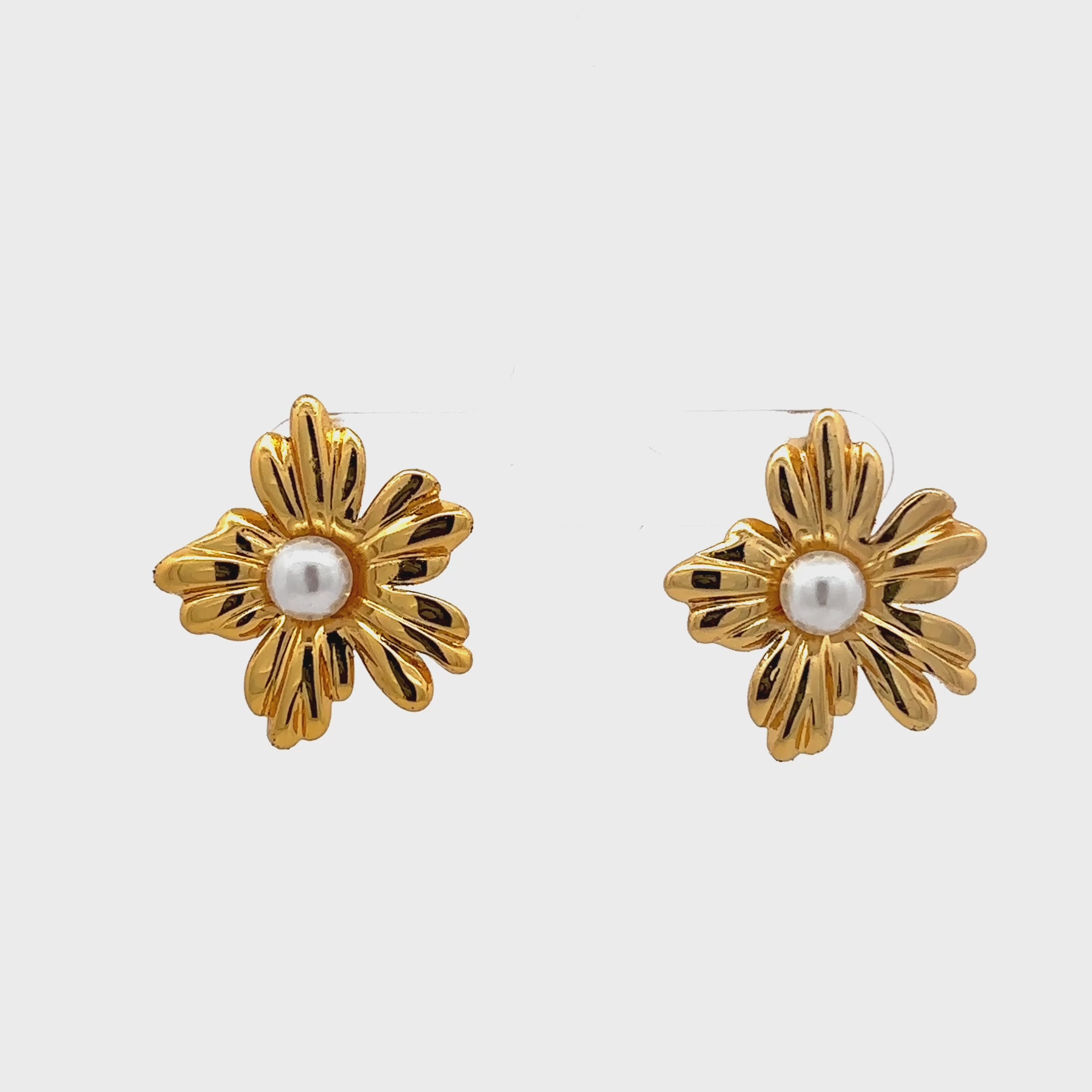 18K Gold Plated Floral Pearl Stud Earrings